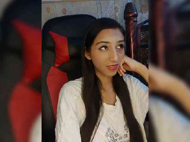 AlinaPopy webcam