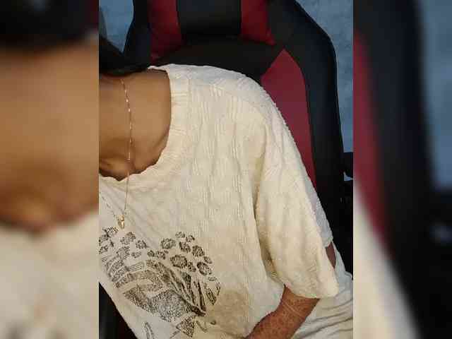 AlinaPopy Live Webcam on BongaCams