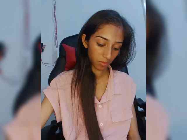 AlinaPopy webcam