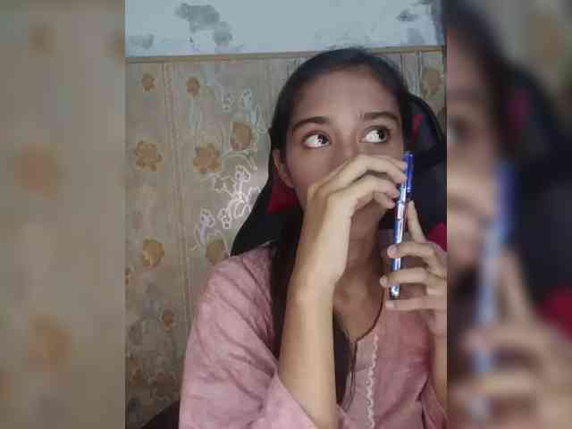 AlinaPopy webcam