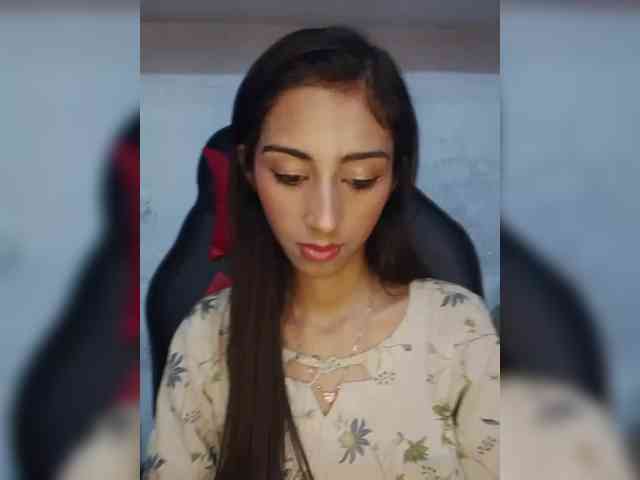 AlinaPopy webcam