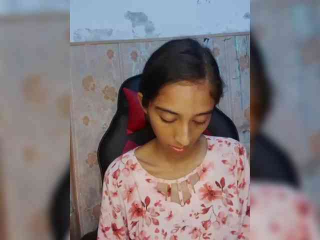 AlinaPopy webcam