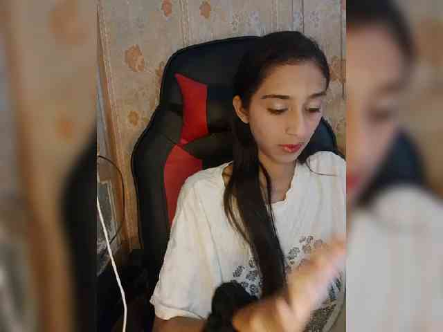 AlinaPopy webcam