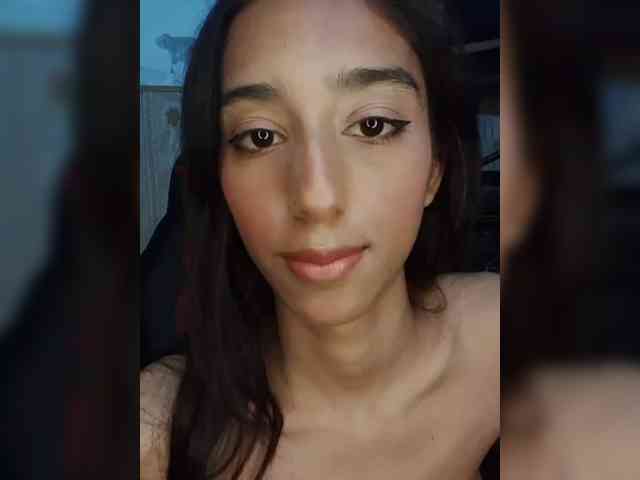 AlinaPopy webcam