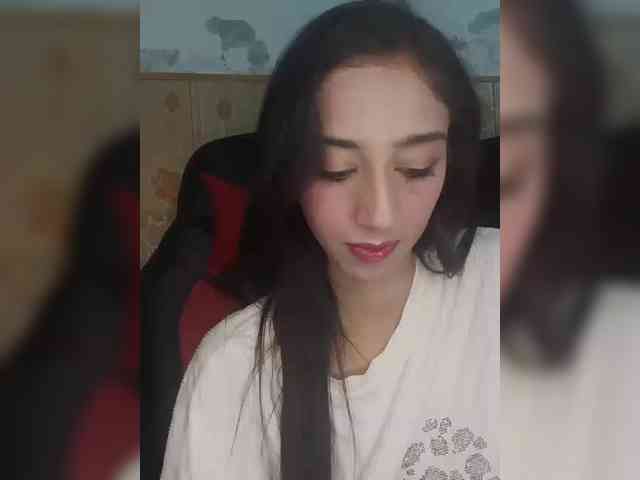 AlinaPopy webcam