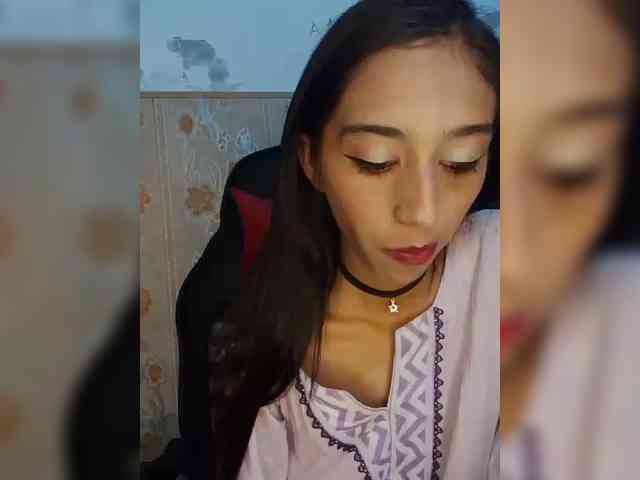 AlinaPopy webcam