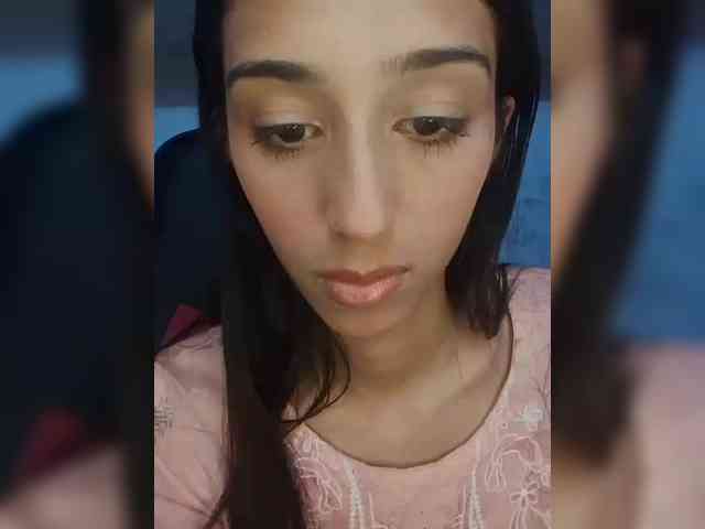 AlinaPopy webcam