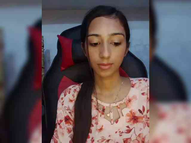 AlinaPopy webcam