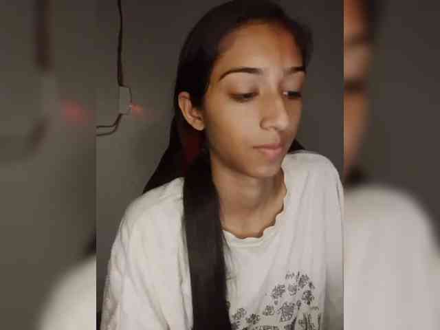 AlinaPopy live female cam on bongacams