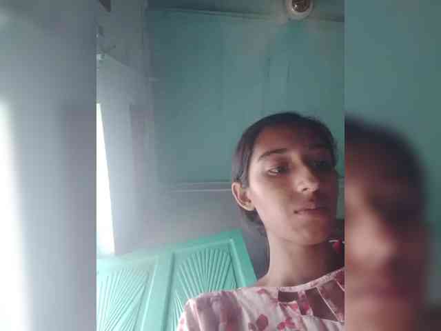 AlinaPopy webcam