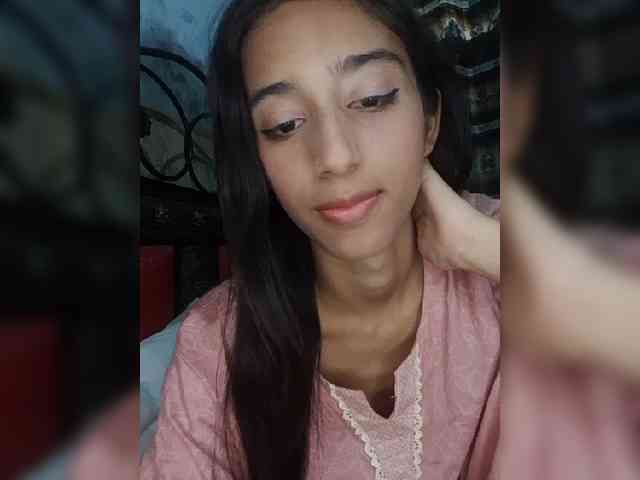 AlinaPopy webcam
