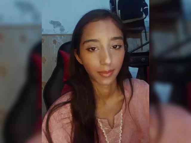 AlinaPopy webcam