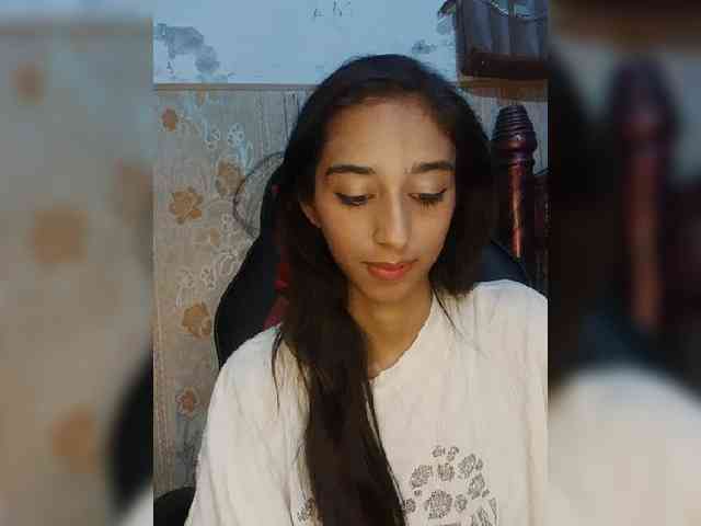 AlinaPopy webcam