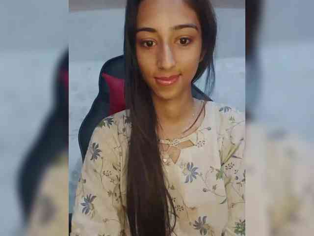AlinaPopy webcam