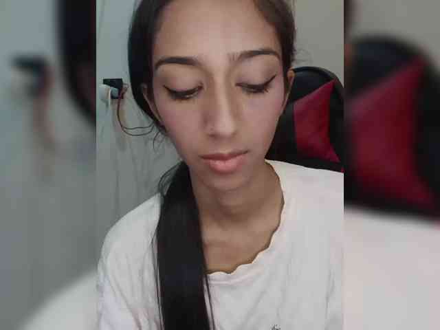 AlinaPopy webcam