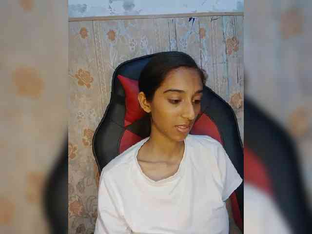 AlinaPopy webcam