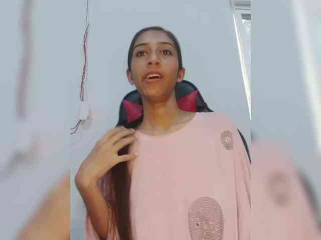 AlinaPopy webcam