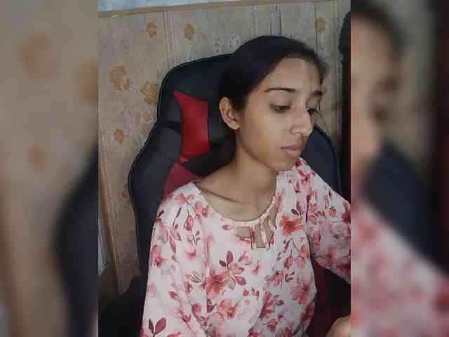 AlinaPopy webcam