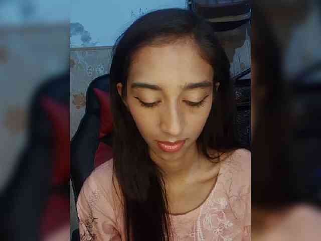 AlinaPopy webcam