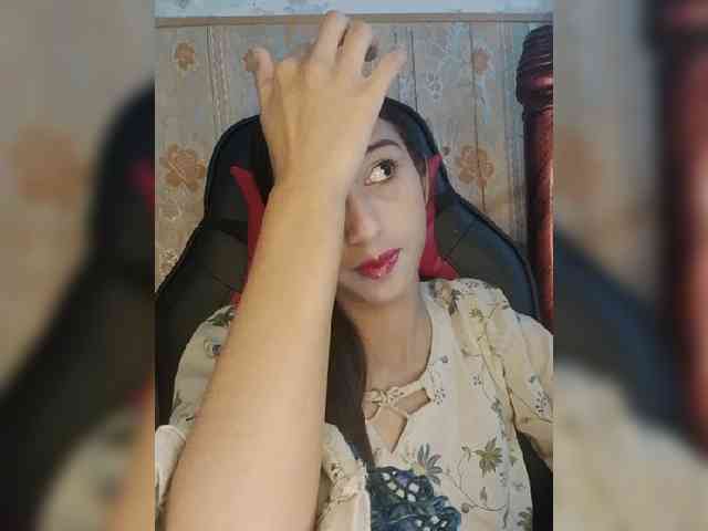AlinaPopy webcam