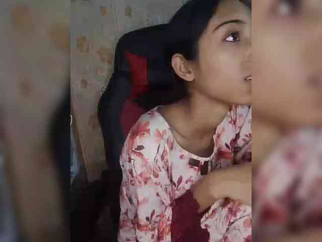 AlinaPopy webcam