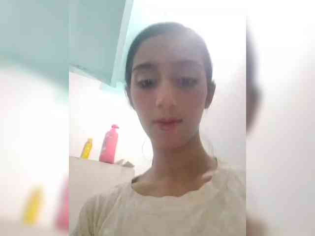AlinaPopy webcam