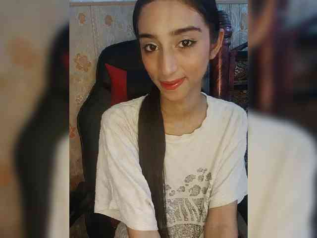 AlinaPopy webcam