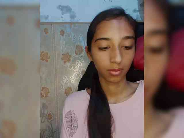 AlinaPopy webcam
