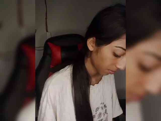 Model: AlinaPopy