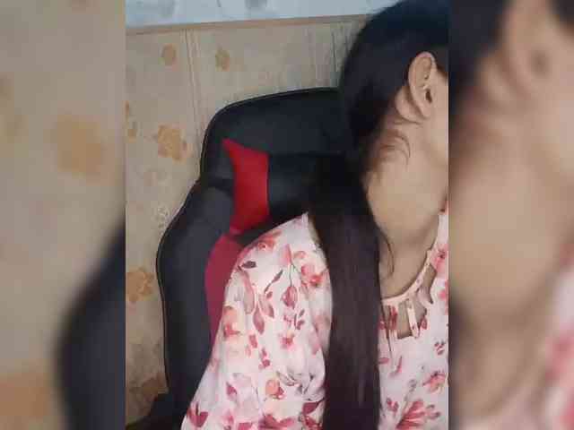 AlinaPopy webcam