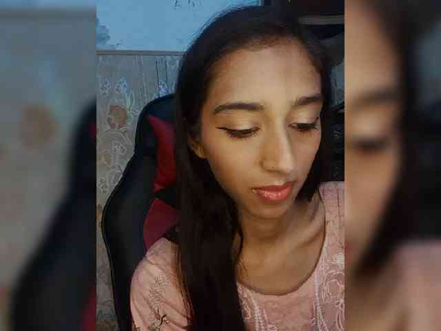AlinaPopy webcam