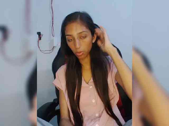AlinaPopy webcam