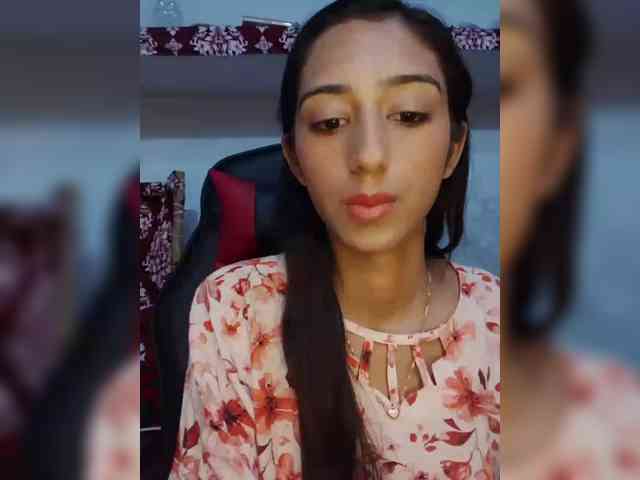 AlinaPopy webcam