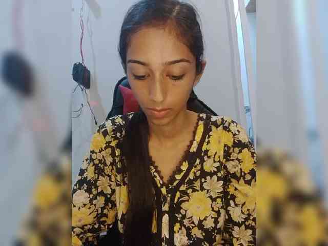 AlinaPopy webcam