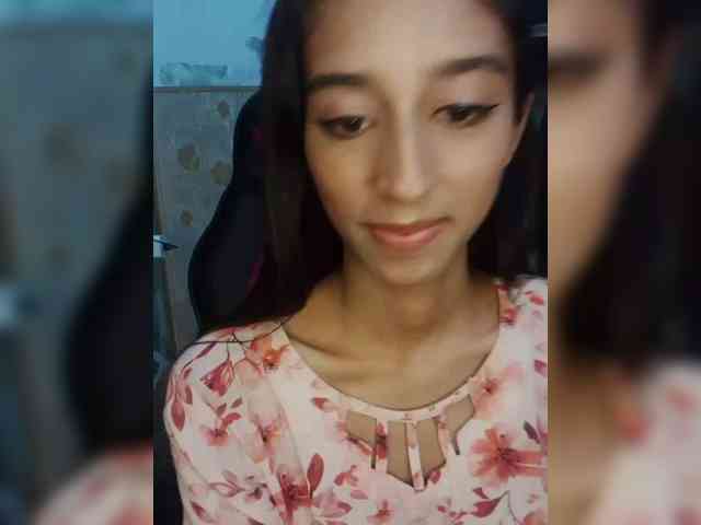 AlinaPopy webcam