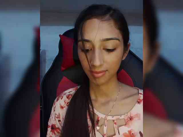 AlinaPopy webcam