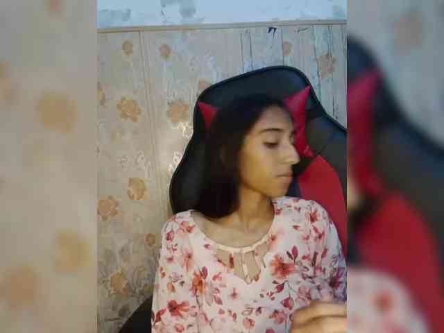 AlinaPopy webcam