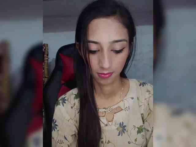 AlinaPopy webcam
