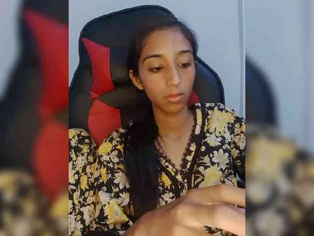 AlinaPopy webcam