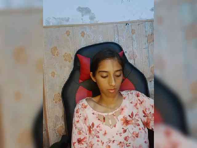 AlinaPopy webcam