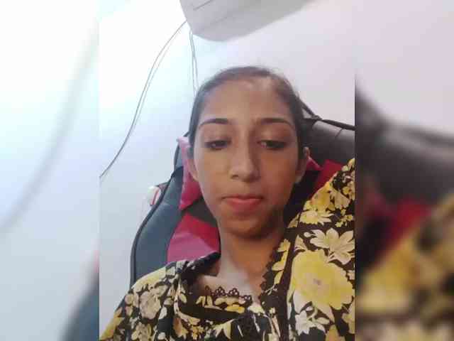 AlinaPopy webcam