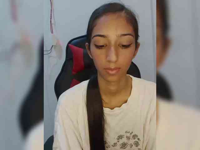 AlinaPopy webcam