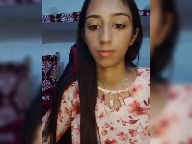 AlinaPopy webcam
