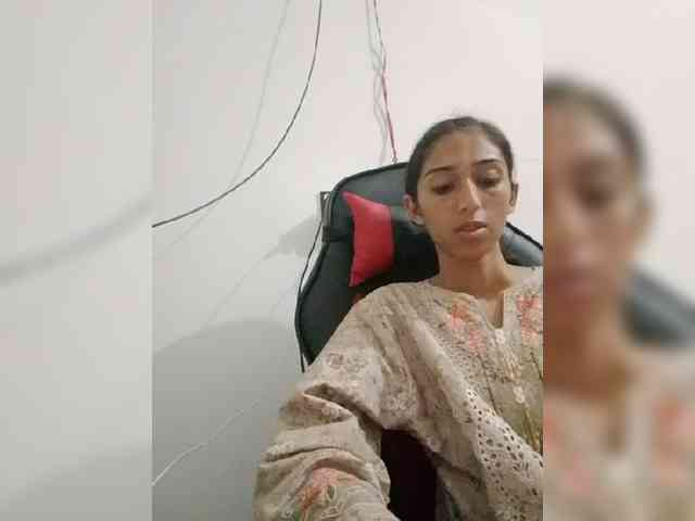 AlinaPopy webcam