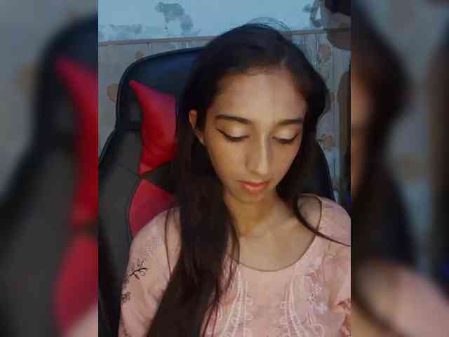 AlinaPopy webcam