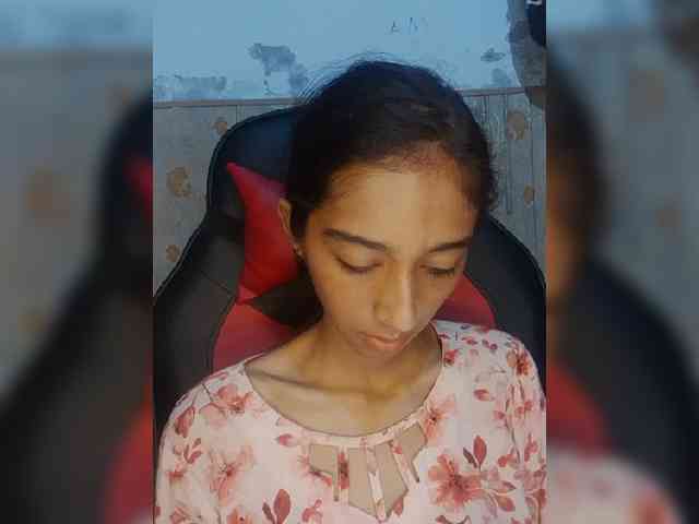 AlinaPopy webcam