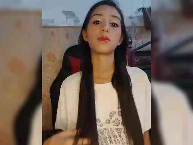 AlinaPopy webcam