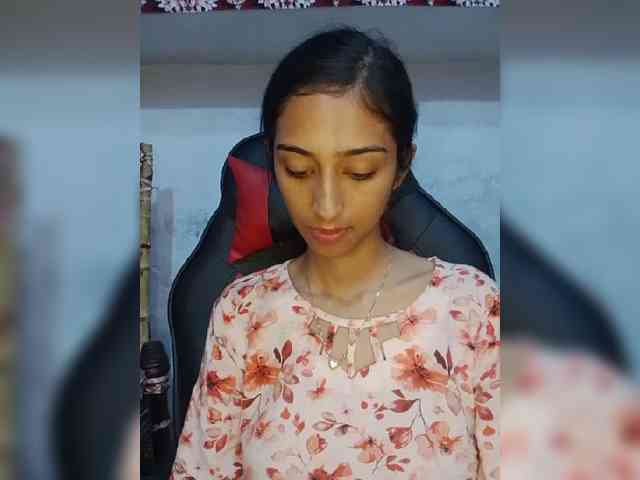AlinaPopy webcam