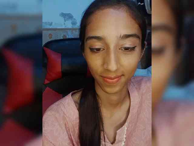 AlinaPopy webcam