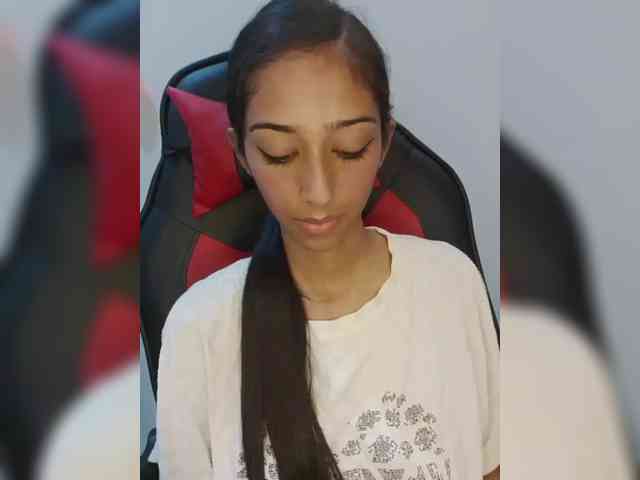 AlinaPopy webcam